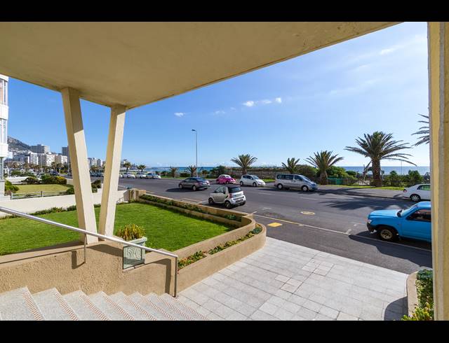 1 BEDROOM APARTMENT FOR SALE IN MOUILLE POINT